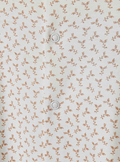 Giggles Leaf Print Sleepsuit with Long Sleeves-baby-girls-clothing-nightwear-sleepsuits-image-5