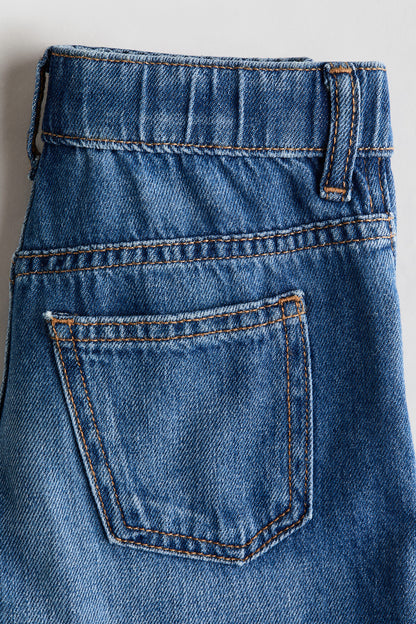 Loose Fit Barrel Jeans