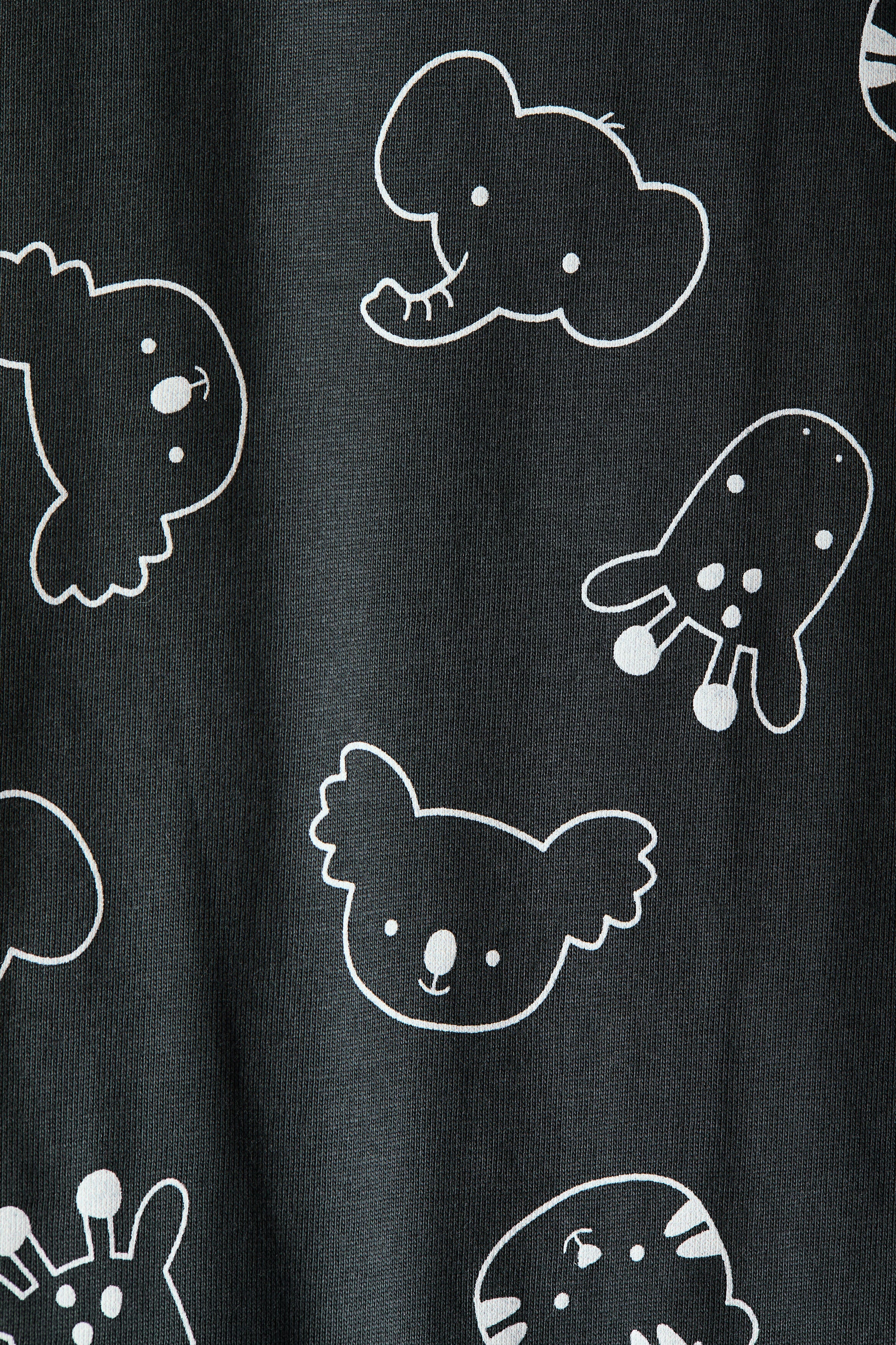 Patterned sleepsuit