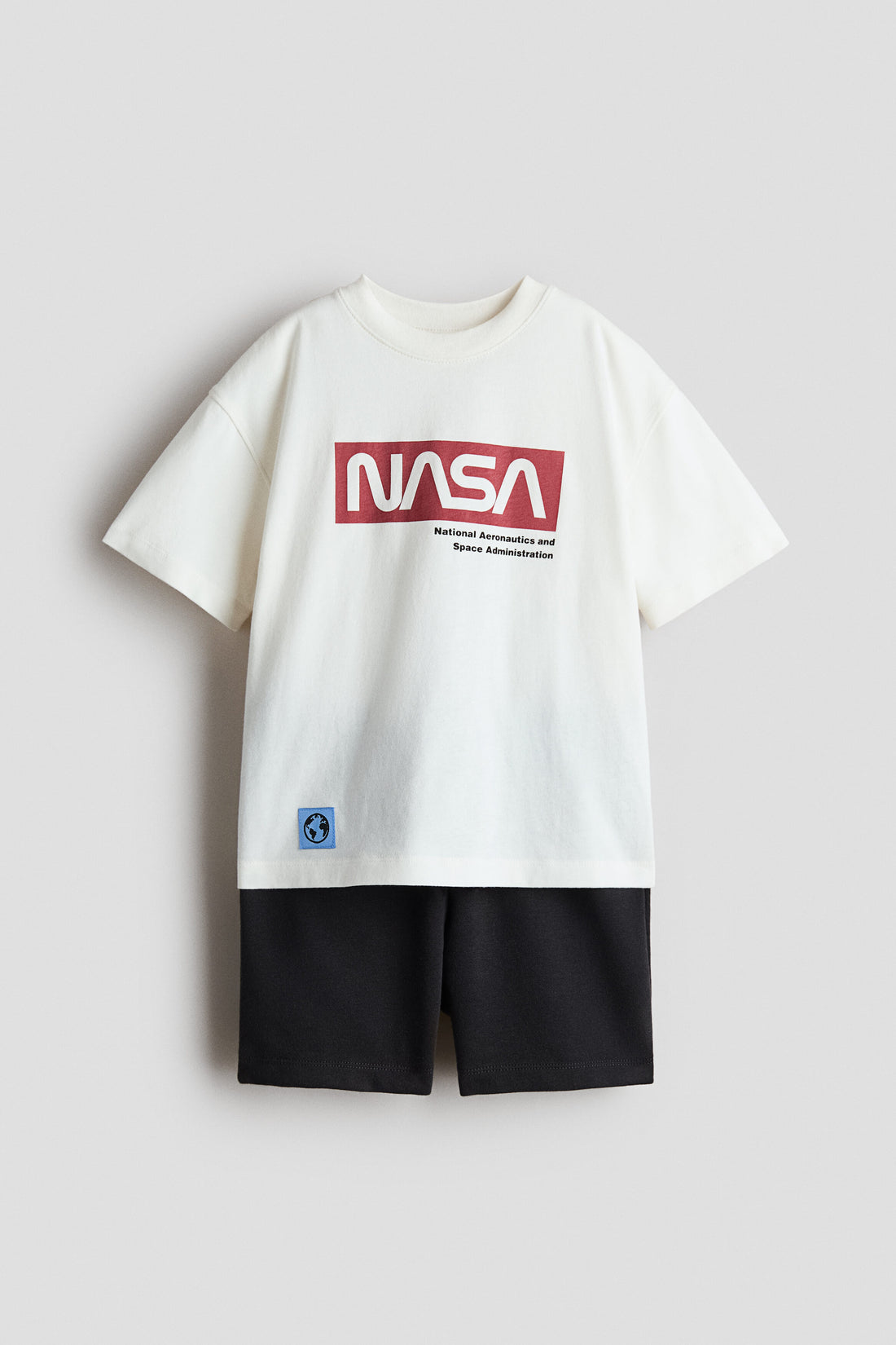 2-piece T-shirt and sweatshorts set - White Nasa / 9-10 Years
