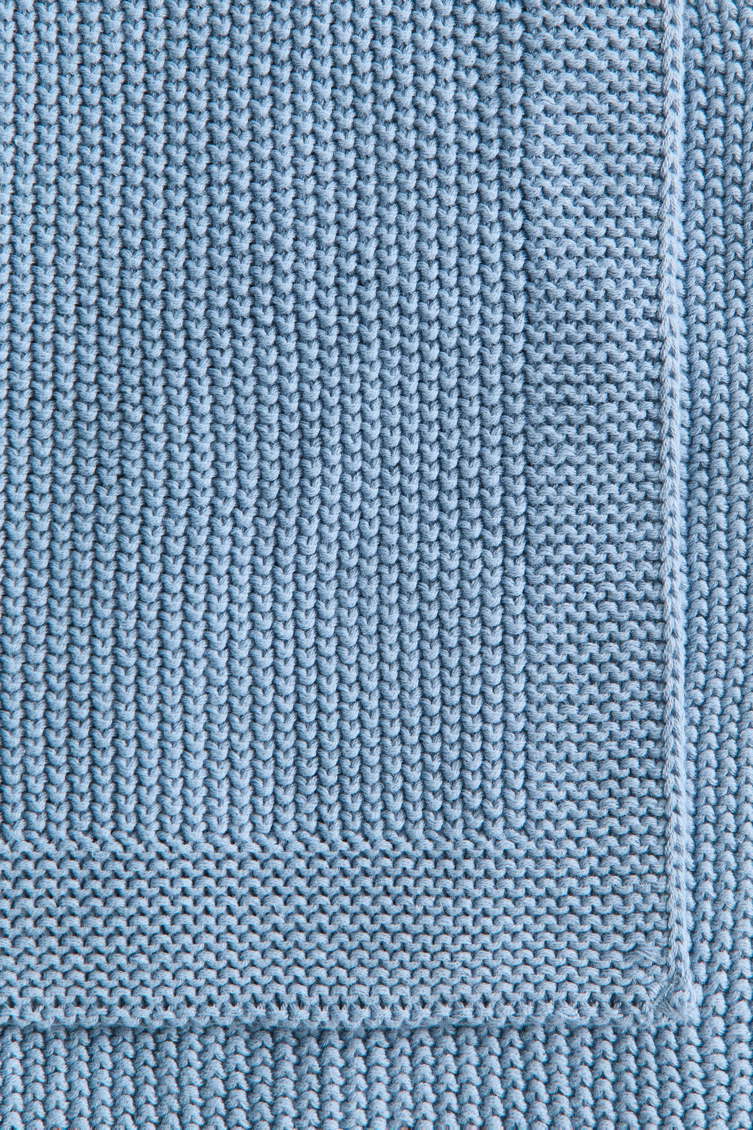 Moss-stitched cotton blanket