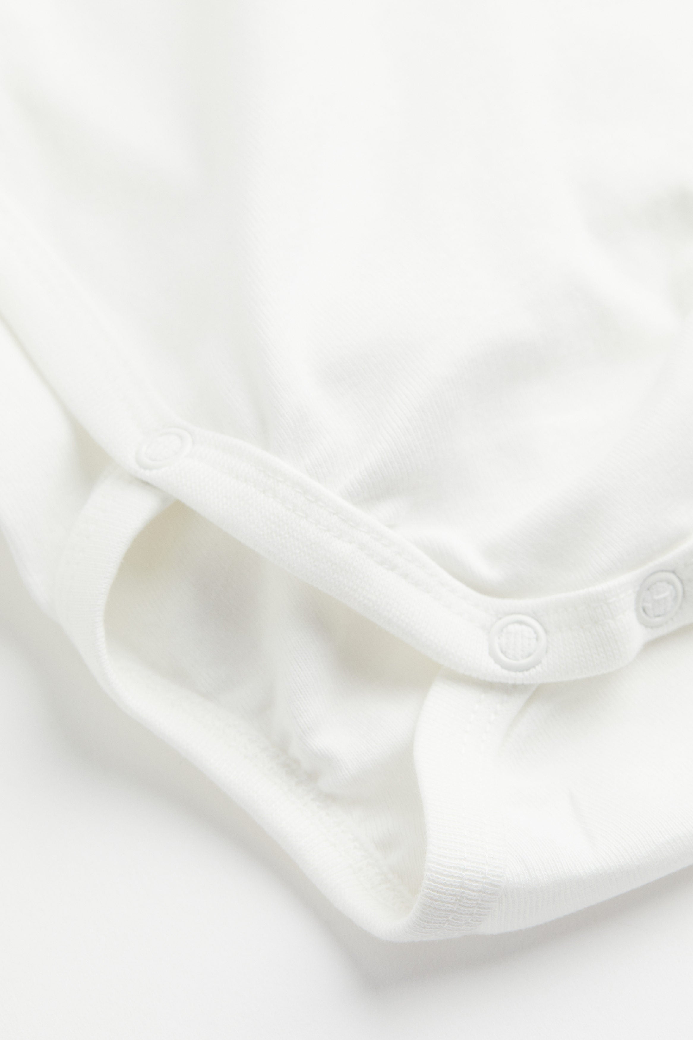 2-pack short-sleeved bodysuits