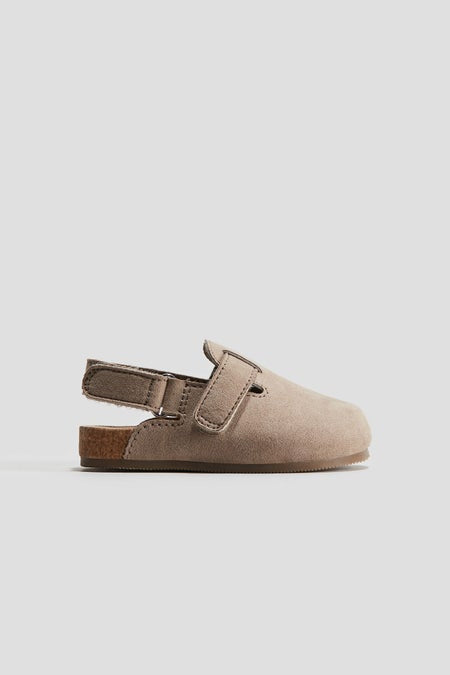 Napped sandals