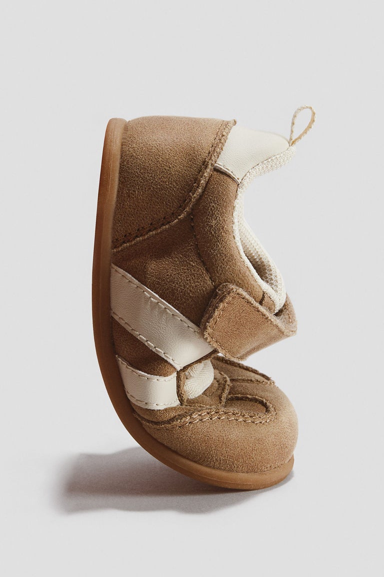 Trainers Image 4 of 4