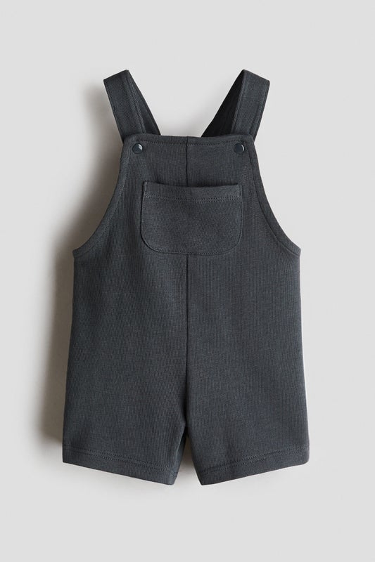 Sweatshirt dungaree shorts
