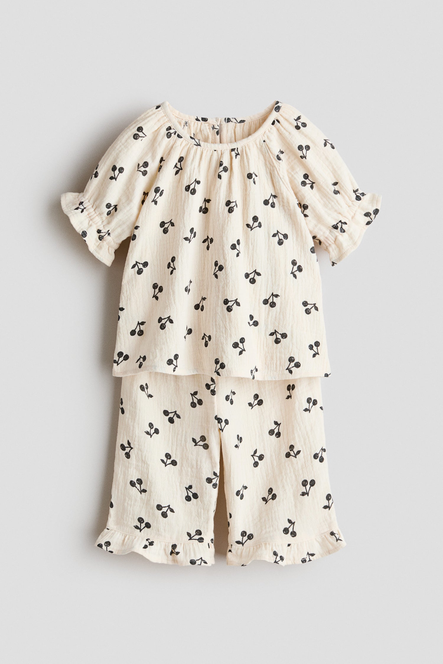 2-piece printed muslin set - Light Beige Cherries / 4-6 Months