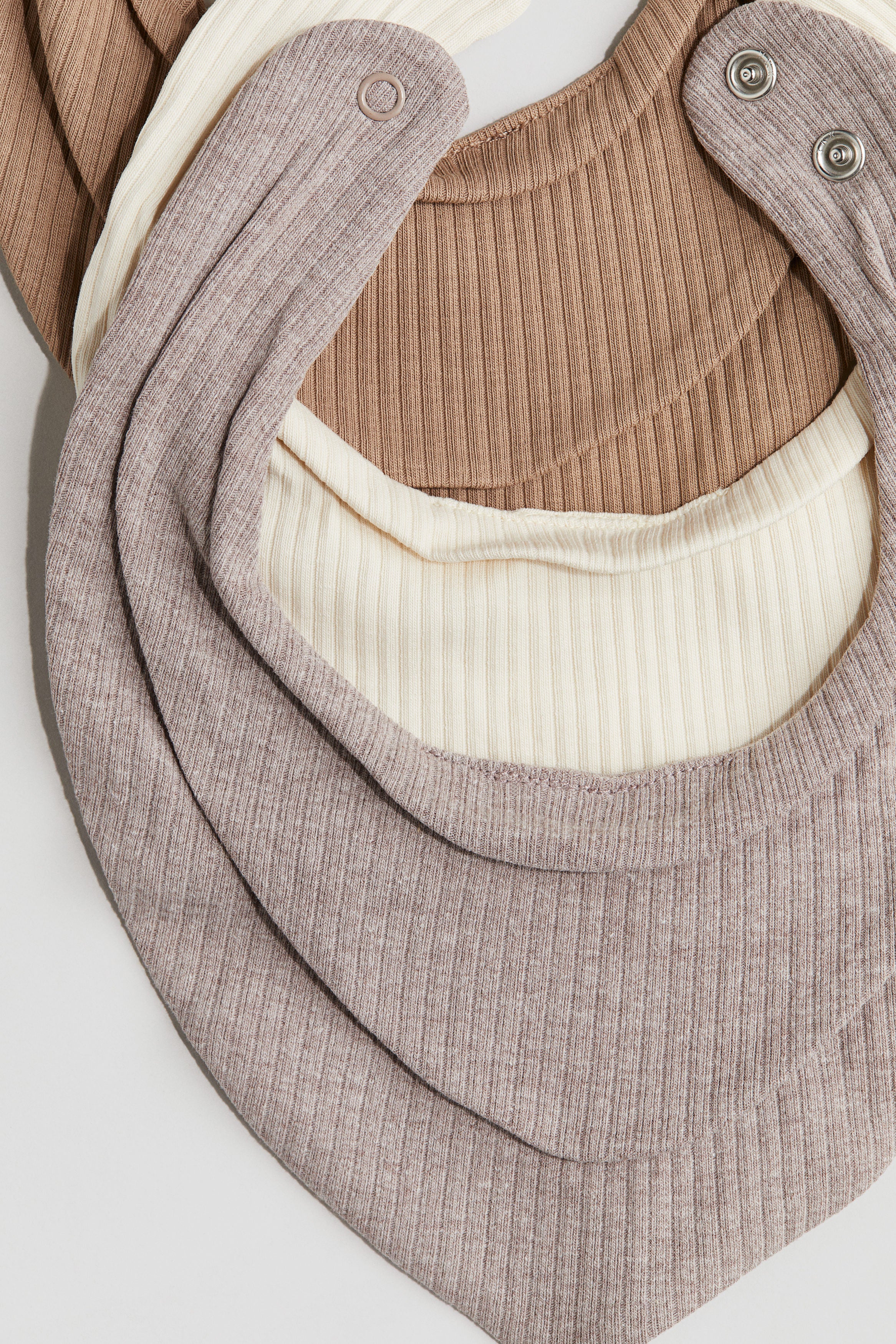 3-pack ribbed triangular scarves