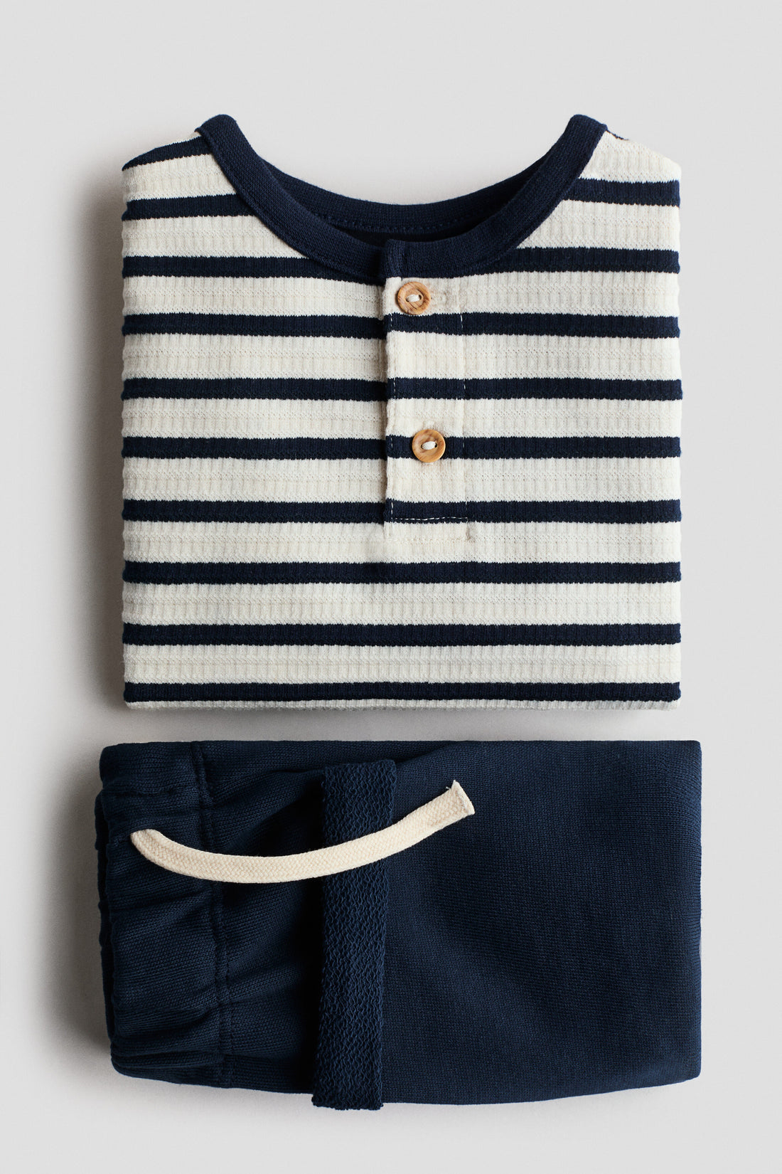 2-piece set