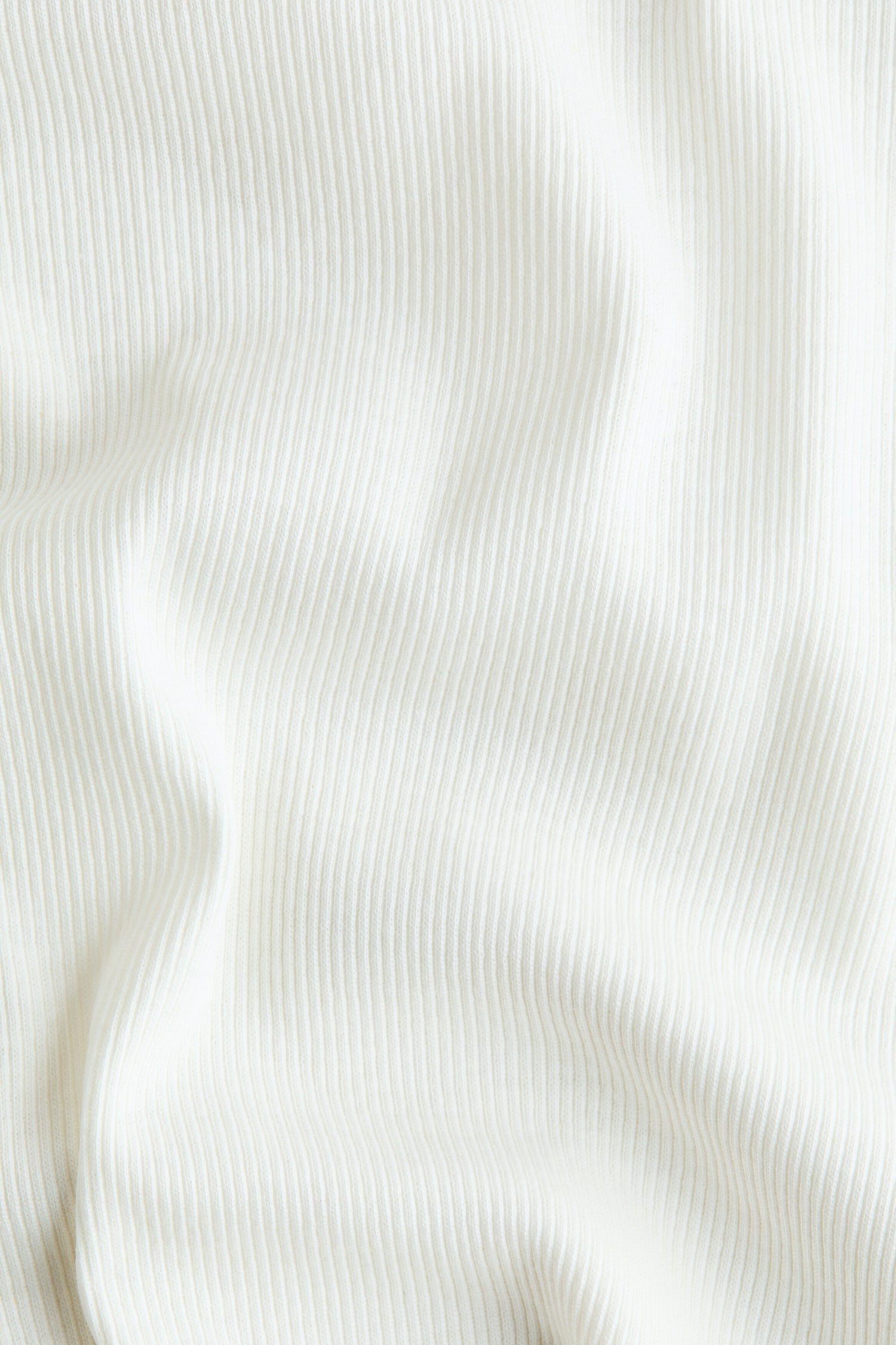 Overlocked ribbed T-shirt