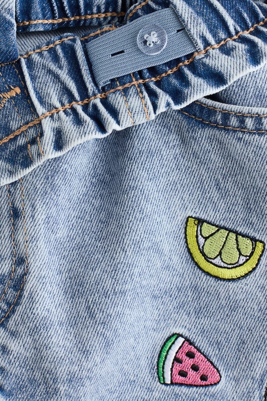 Loose Fit denim shorts