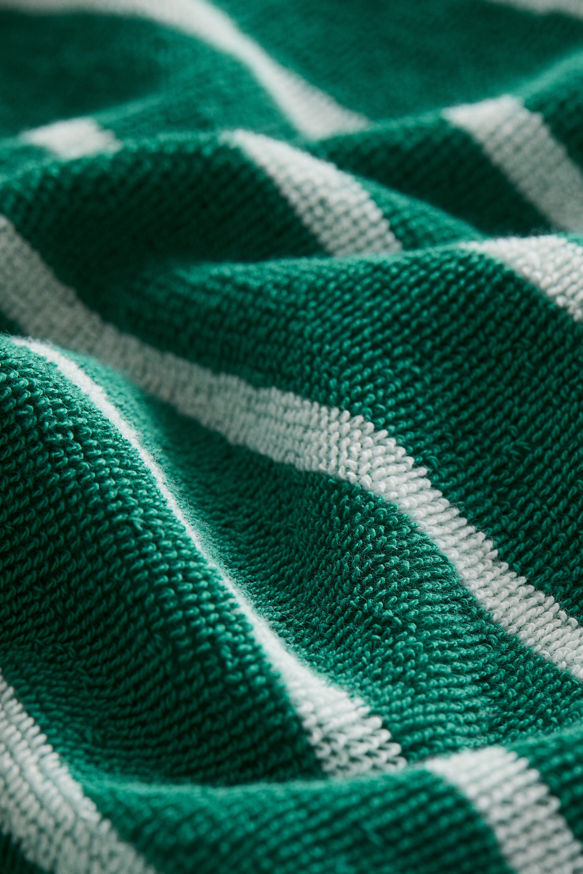 Appliquéd dressing gown