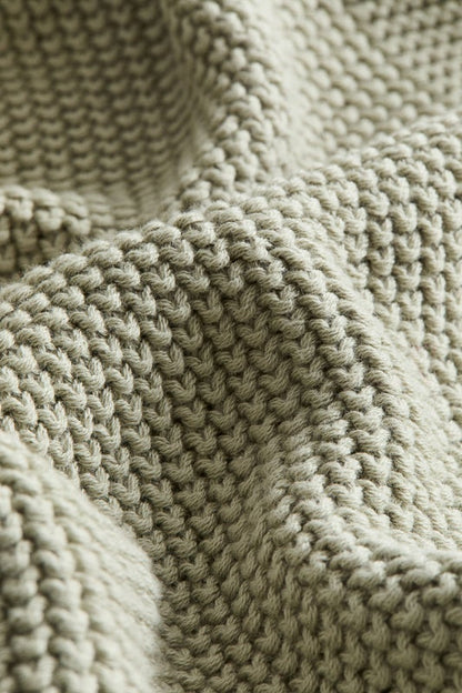 Moss-stitched cotton blanket