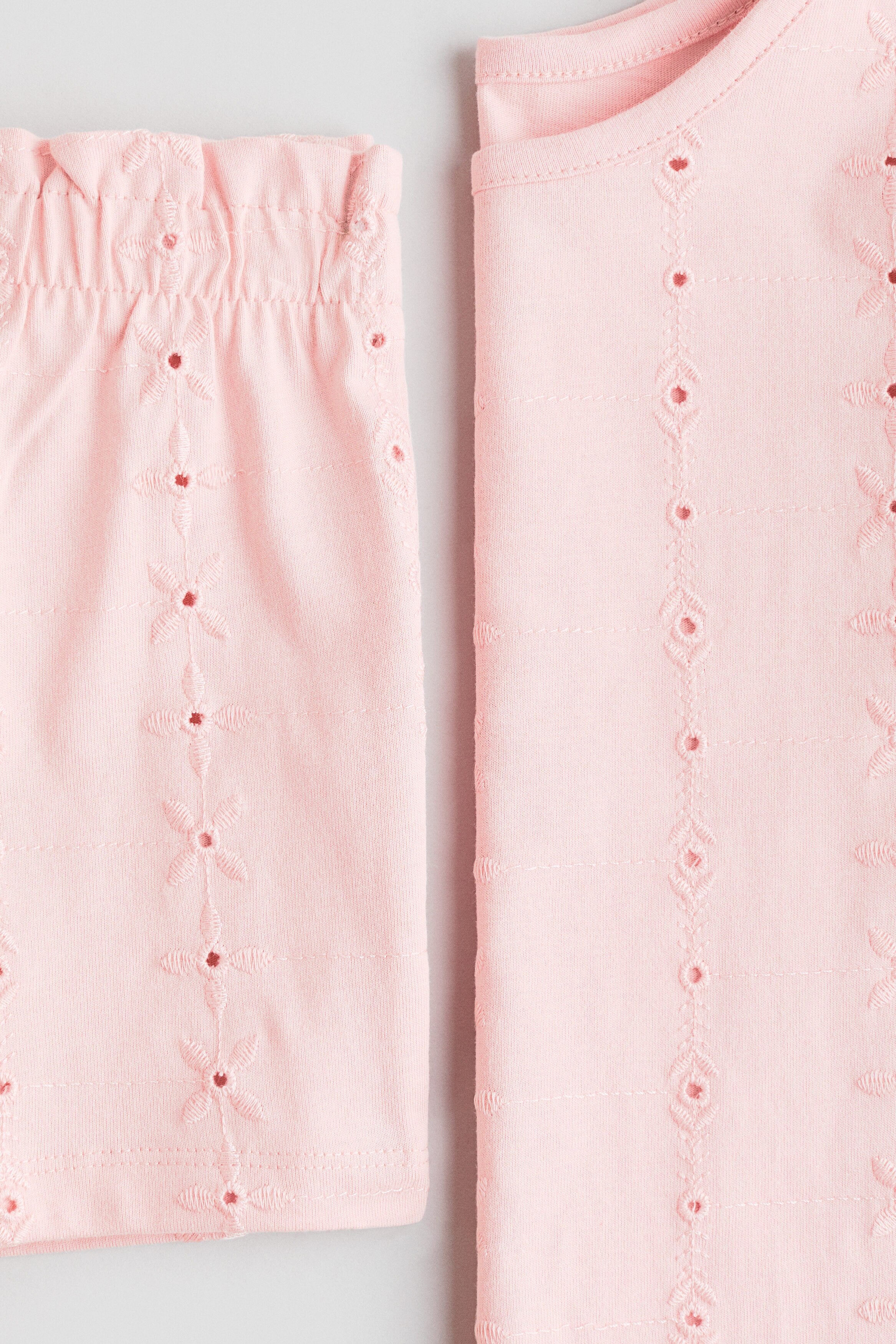 2-piece broderie anglaise set