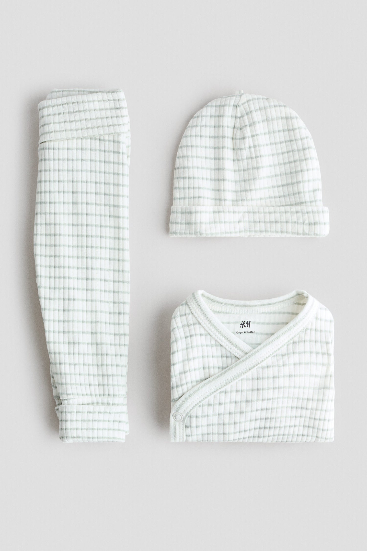 Adjustable fit set