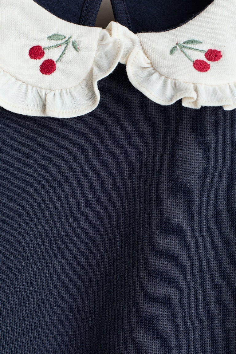 2-piece top and leggings set