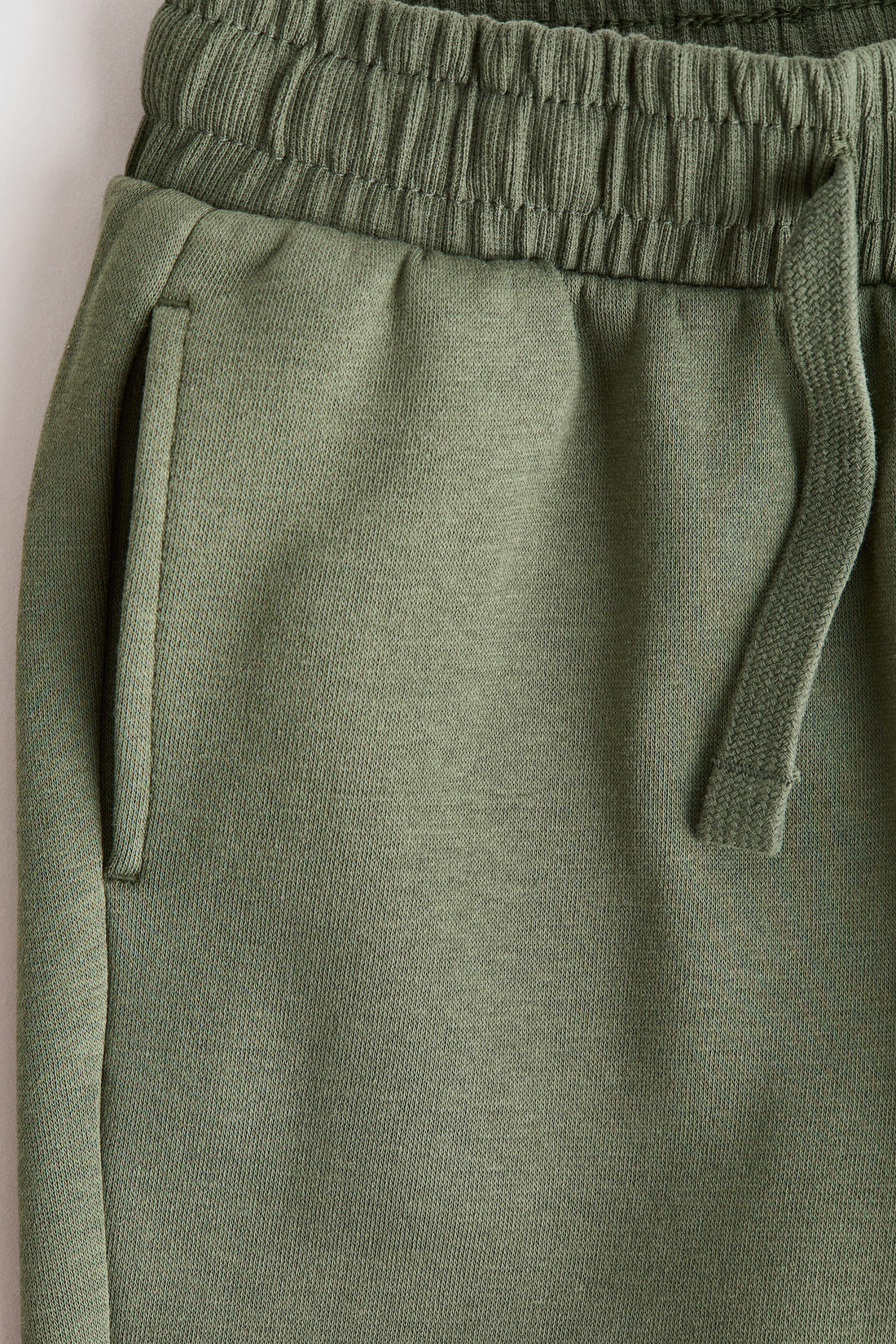 Reinforced-knee joggers