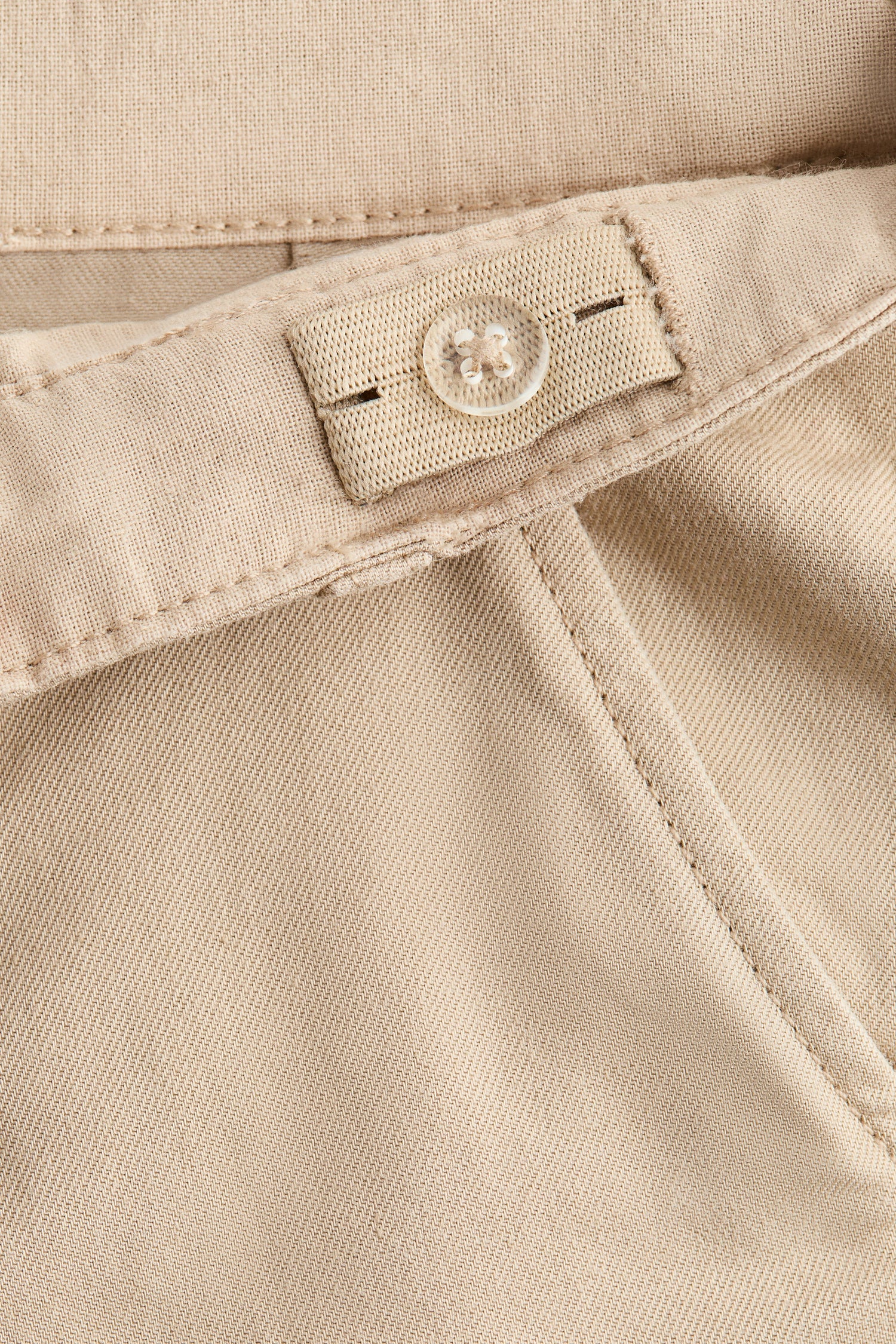Loose-fit twill chinos