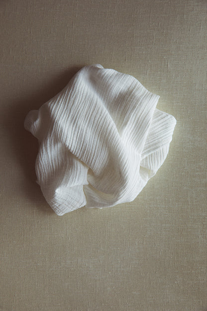 Cotton muslin comfort blanket - White