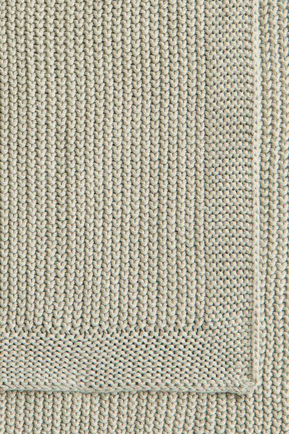 Moss-stitched cotton blanket