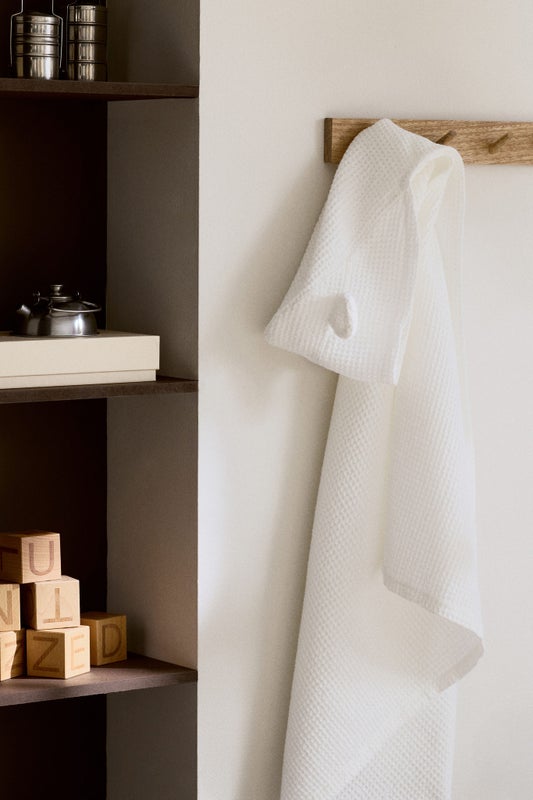 Hooded bath towel