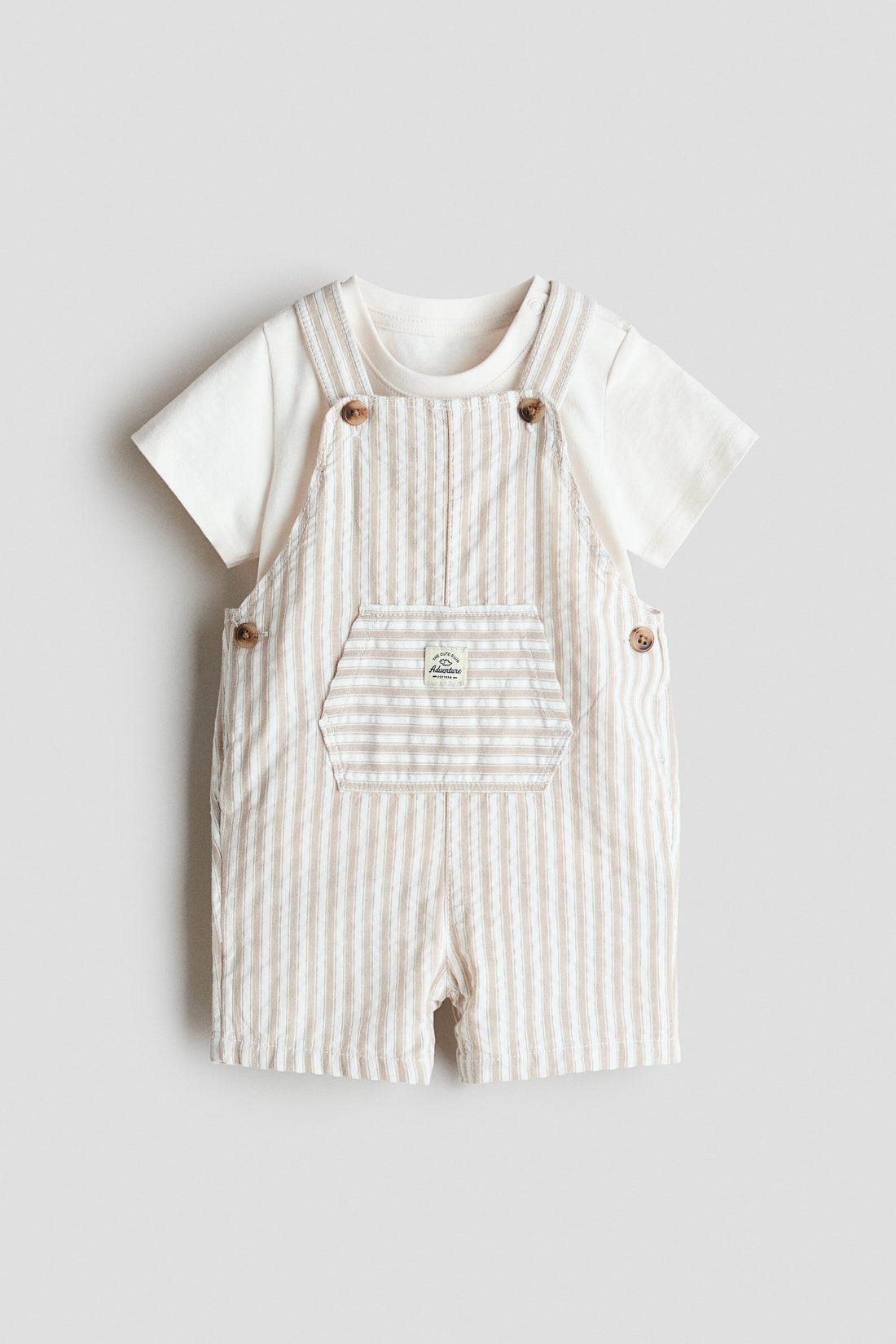 2-piece dungaree shorts and T-shirt set - White Beige Striped / 12-18 Months