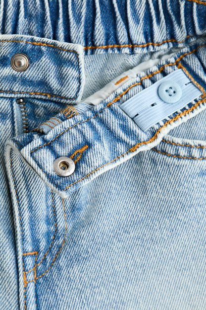 Loose Fit Jeans