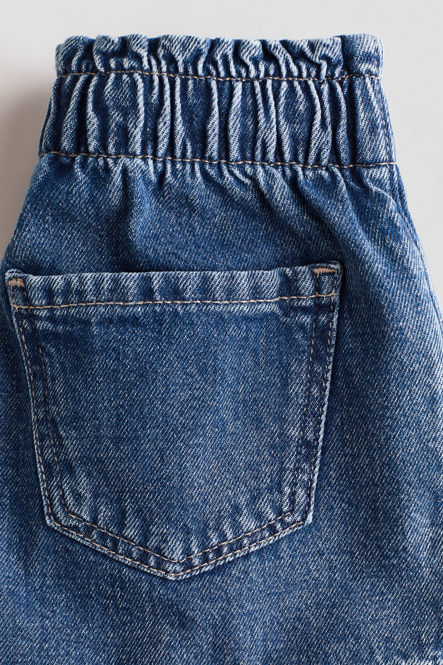 Embroidered denim shorts
