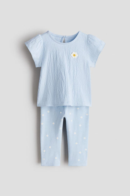 2-piece top and leggings set