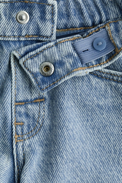 Denim shorts Image 3 of 5