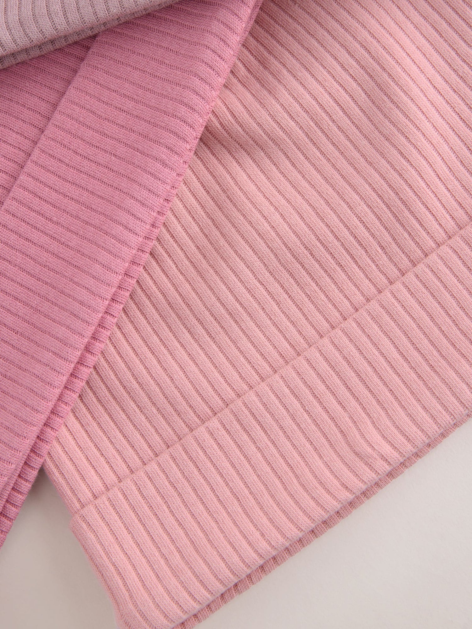 Pink 3 Pack Baby Beanies (0-18mths) - Size 44cm (5lb)