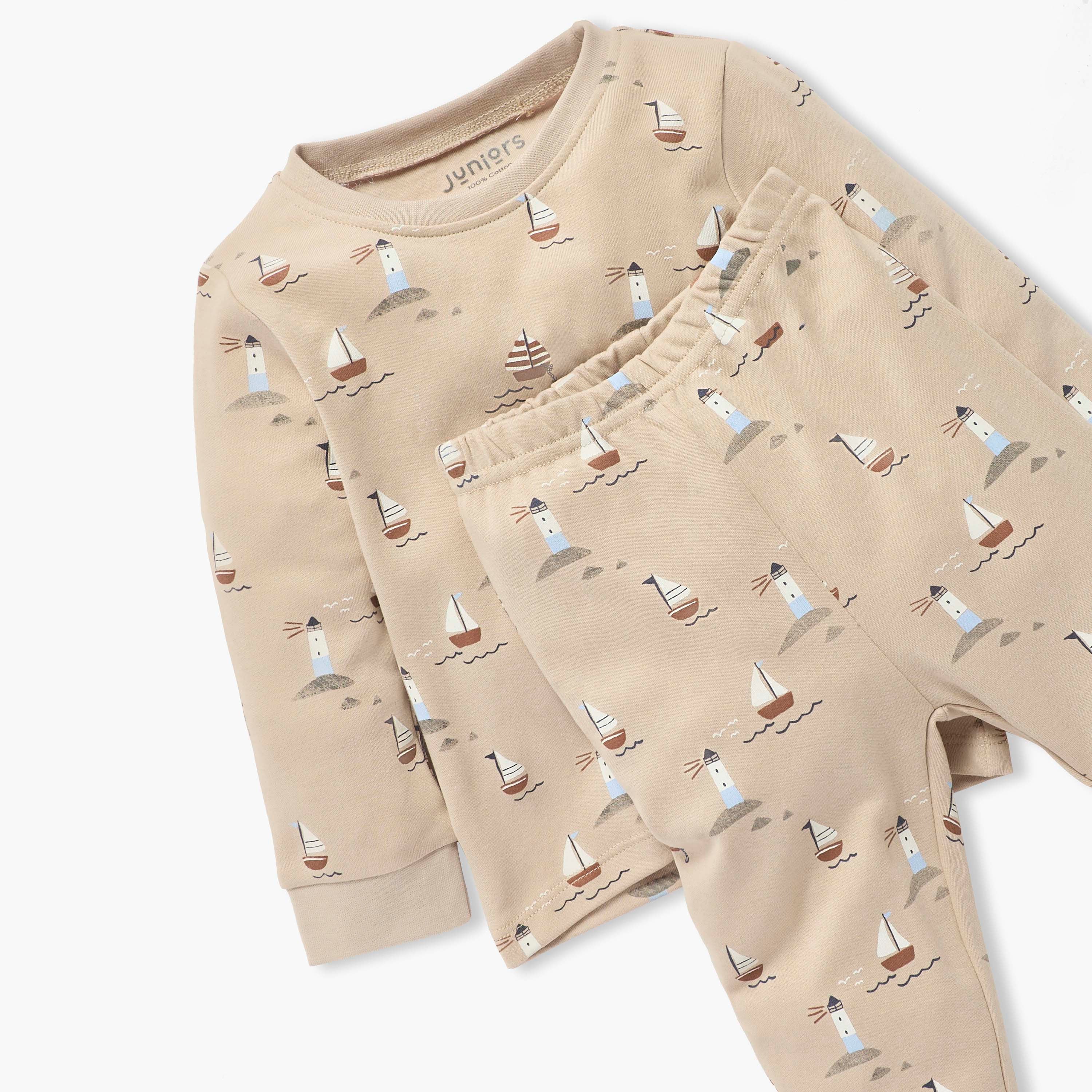 Juniors Printed T-shirt and Pyjama Set
