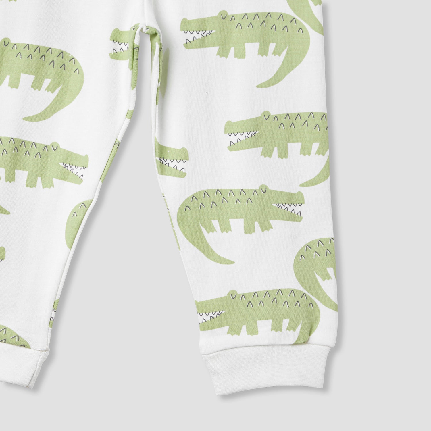 Juniors Animal Print T-shirt and Pyjama Set
