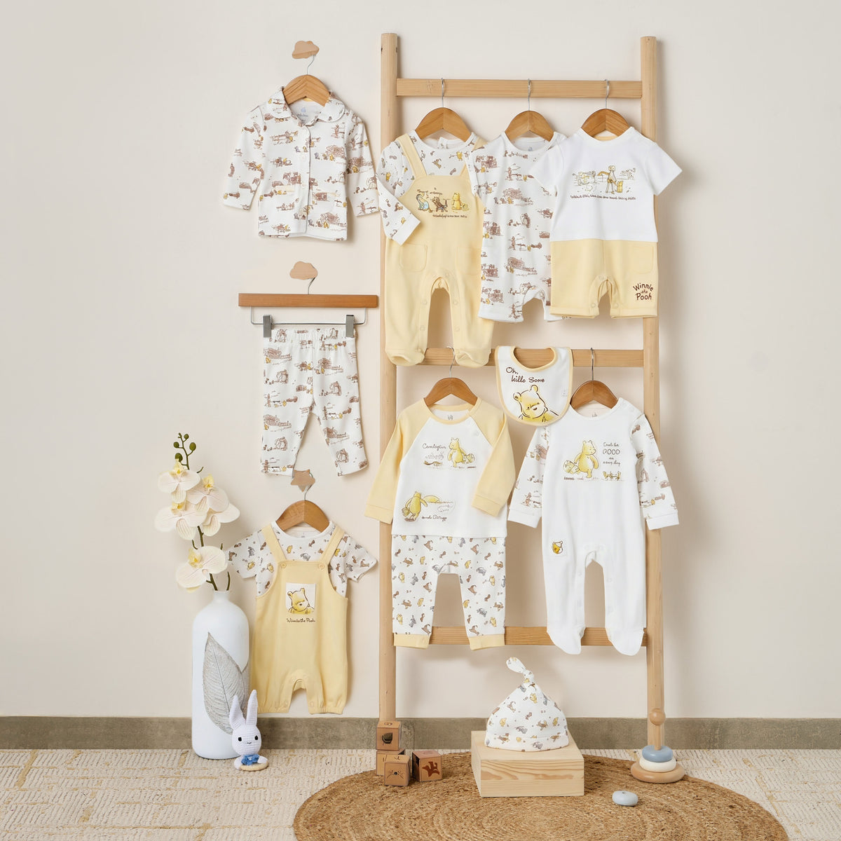 Disney Round Neck Short Sleeves T-shirt and Dungaree Set with Winnie the Pooh Print