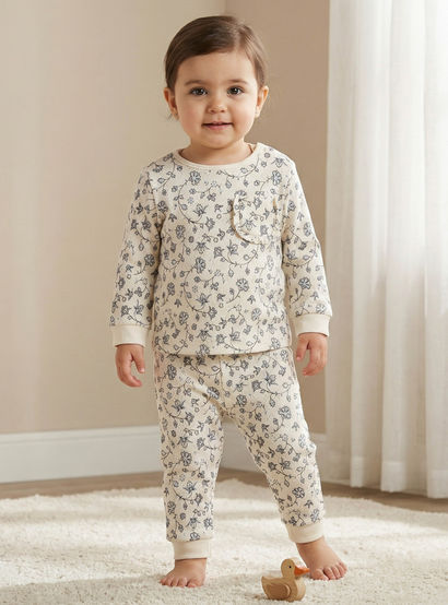 Juniors Cotton Long Sleeves Pyjama Set with Floral Print-baby-girls-clothing-nightwear-pyjamasets-image-1