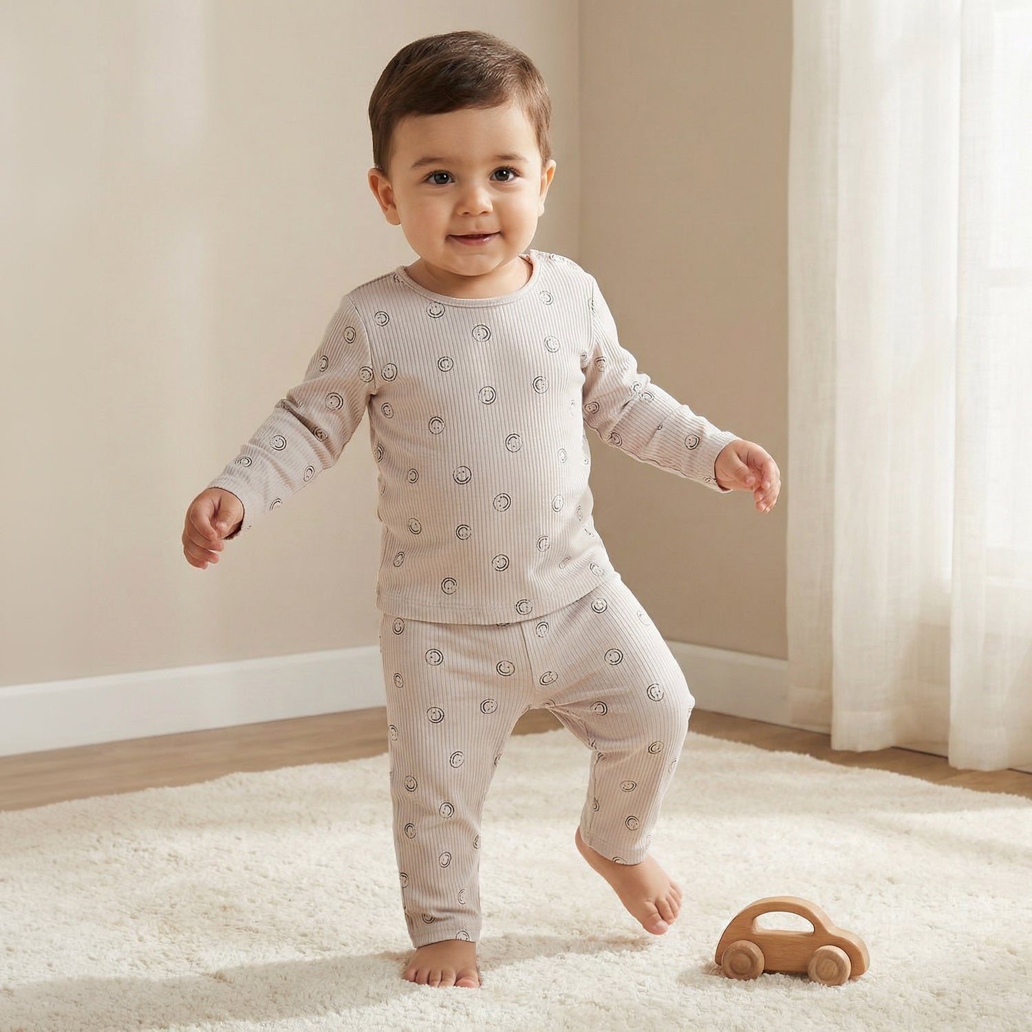 Juniors All-Over Smiley Print T-shirt and Pyjama Set
