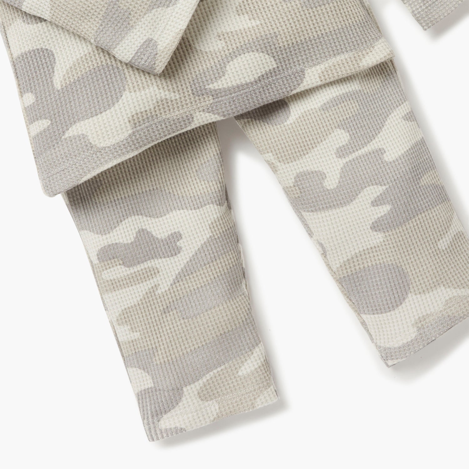 Juniors All-Over Camouflage Print T-shirt and Pyjama Set