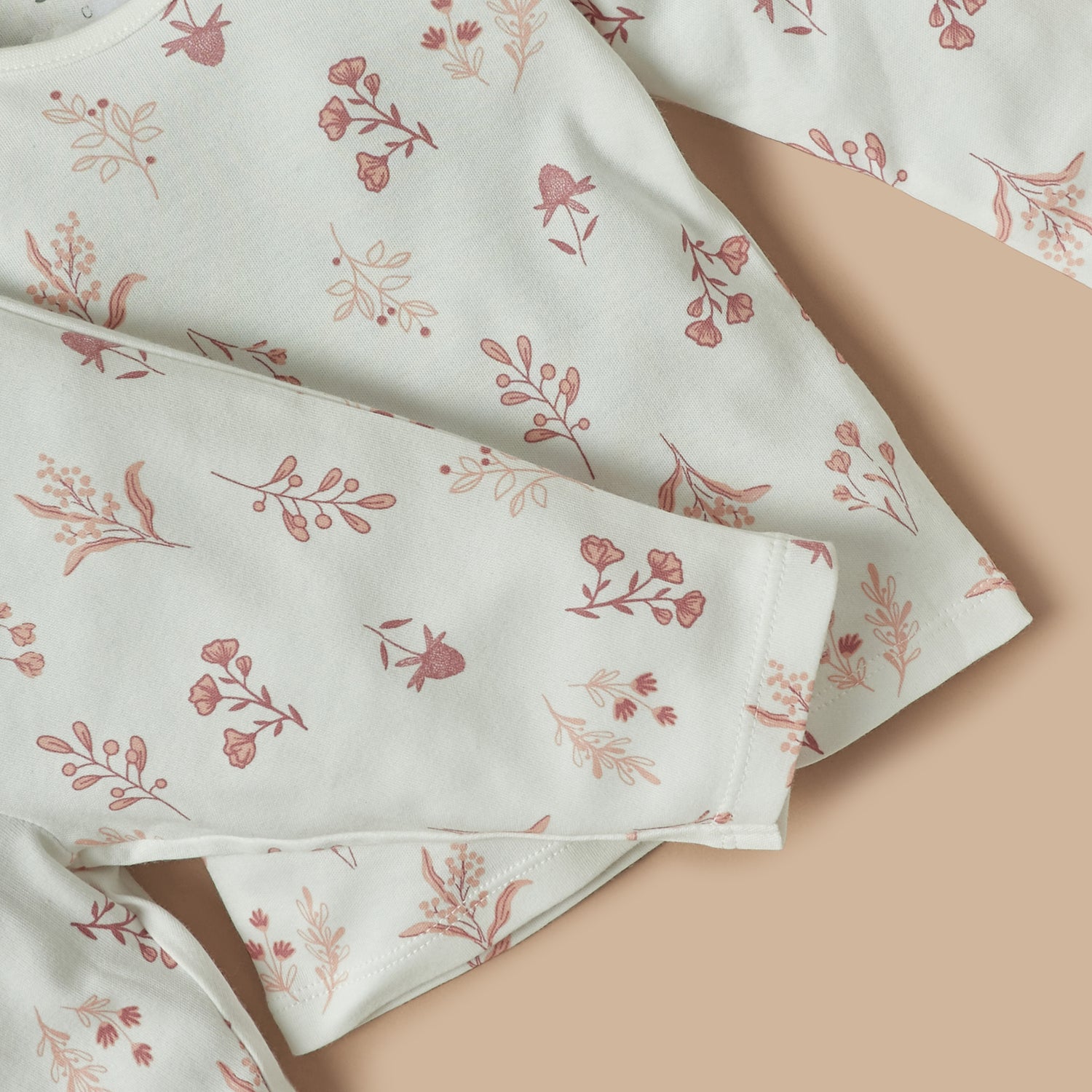 Juniors Floral Print T-shirt and Pyjama Set