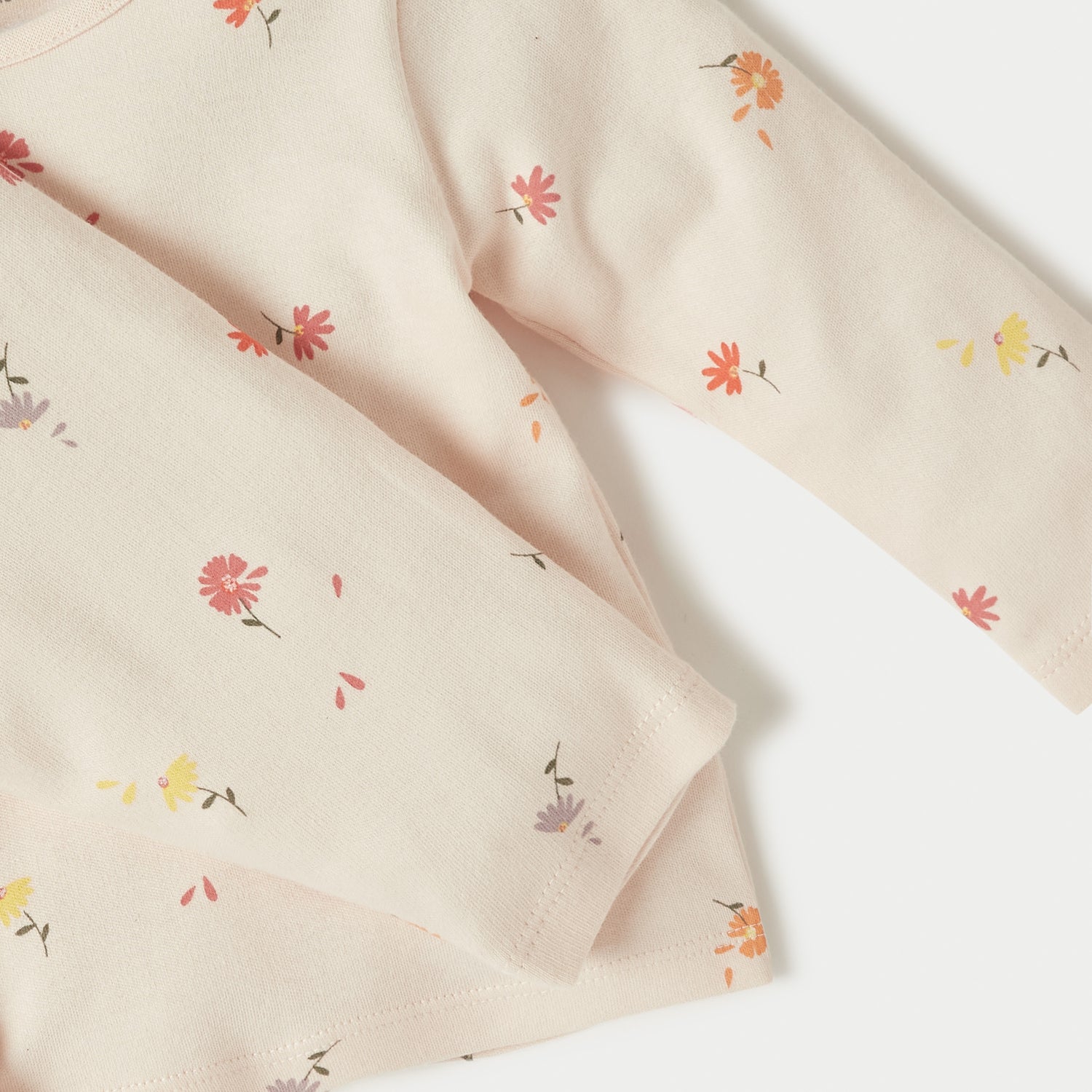 Juniors All-Over Floral Print T-shirt and Pyjama Set