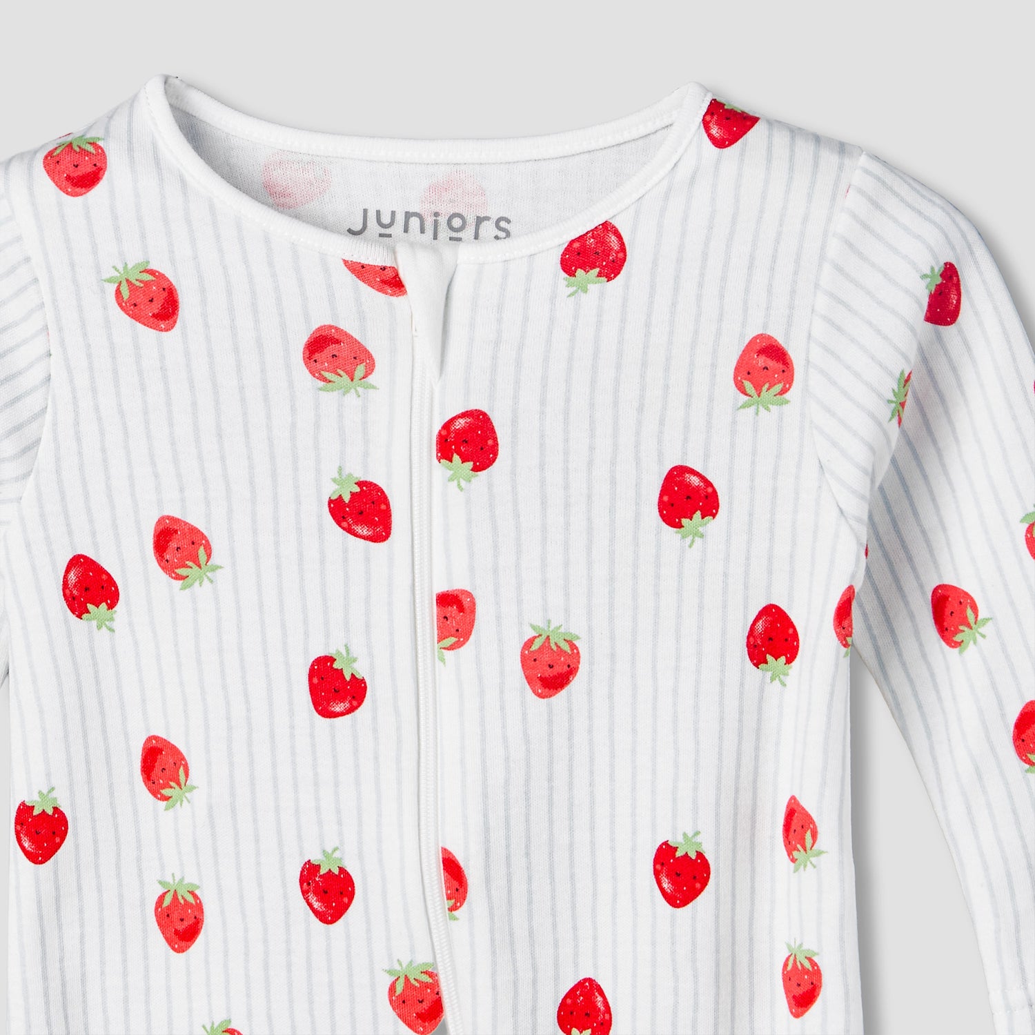 Juniors Cotton Round Neck Long Sleeves Sleepsuit with Strawberry Print