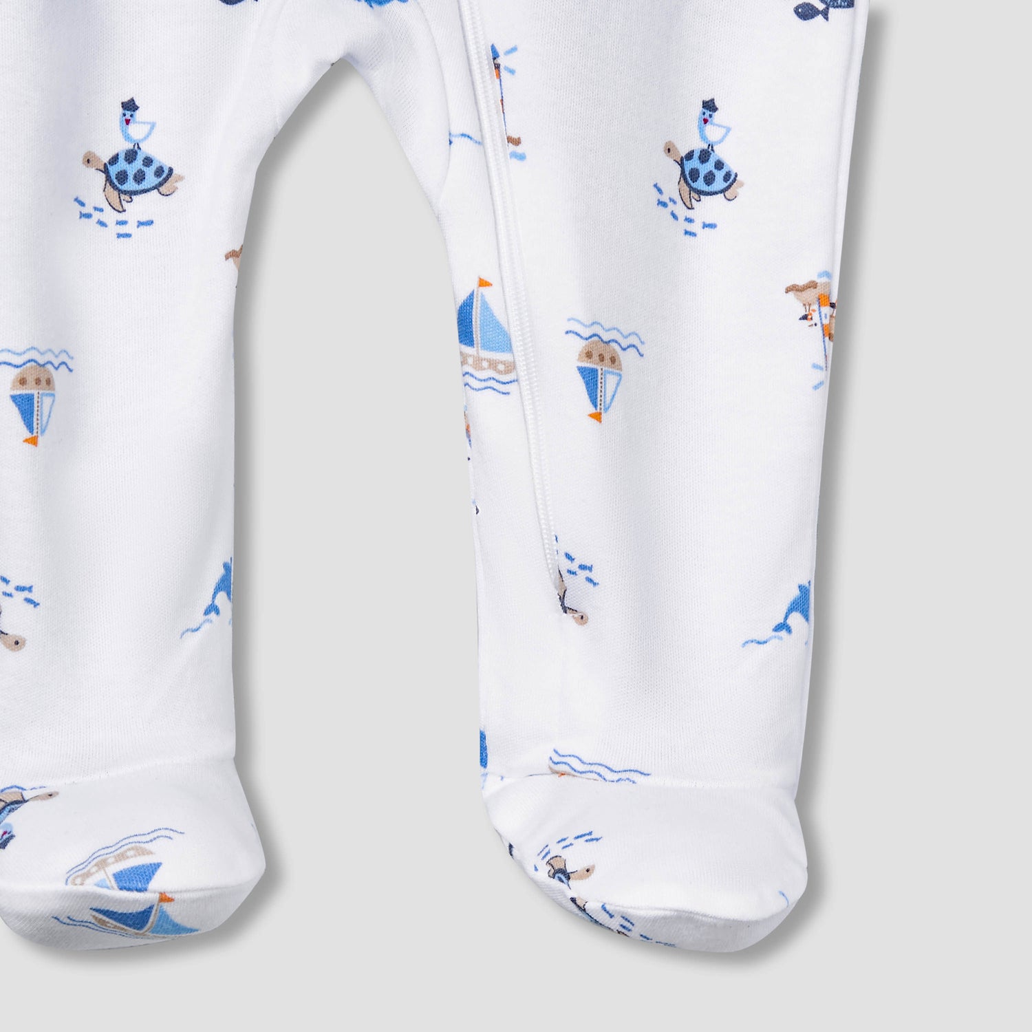 Juniors Cotton Round Neck Long Sleeve Sleepsuit with Zip Closure