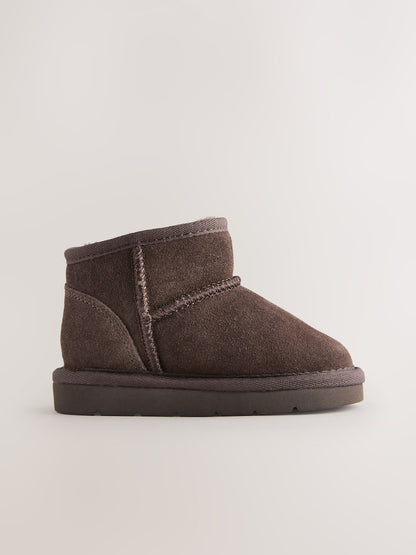 Chocolate Brown Standard Fit (F) Water Repellent Suede Pull On Boots - Size EU 19 (UK 3)