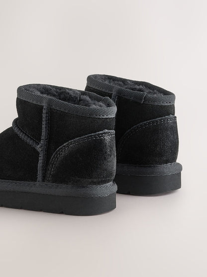 Black Standard Fit (F) Water Repellent Suede Pull On Boots - Size EU 19 (UK 3)