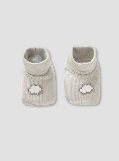 Juniors 4-Piece Girls Gift Set - Cotton - Bodysuit, Booties, Beanie Cap - Cloud Print-baby-girls-clothing-setsandcoords-image-4