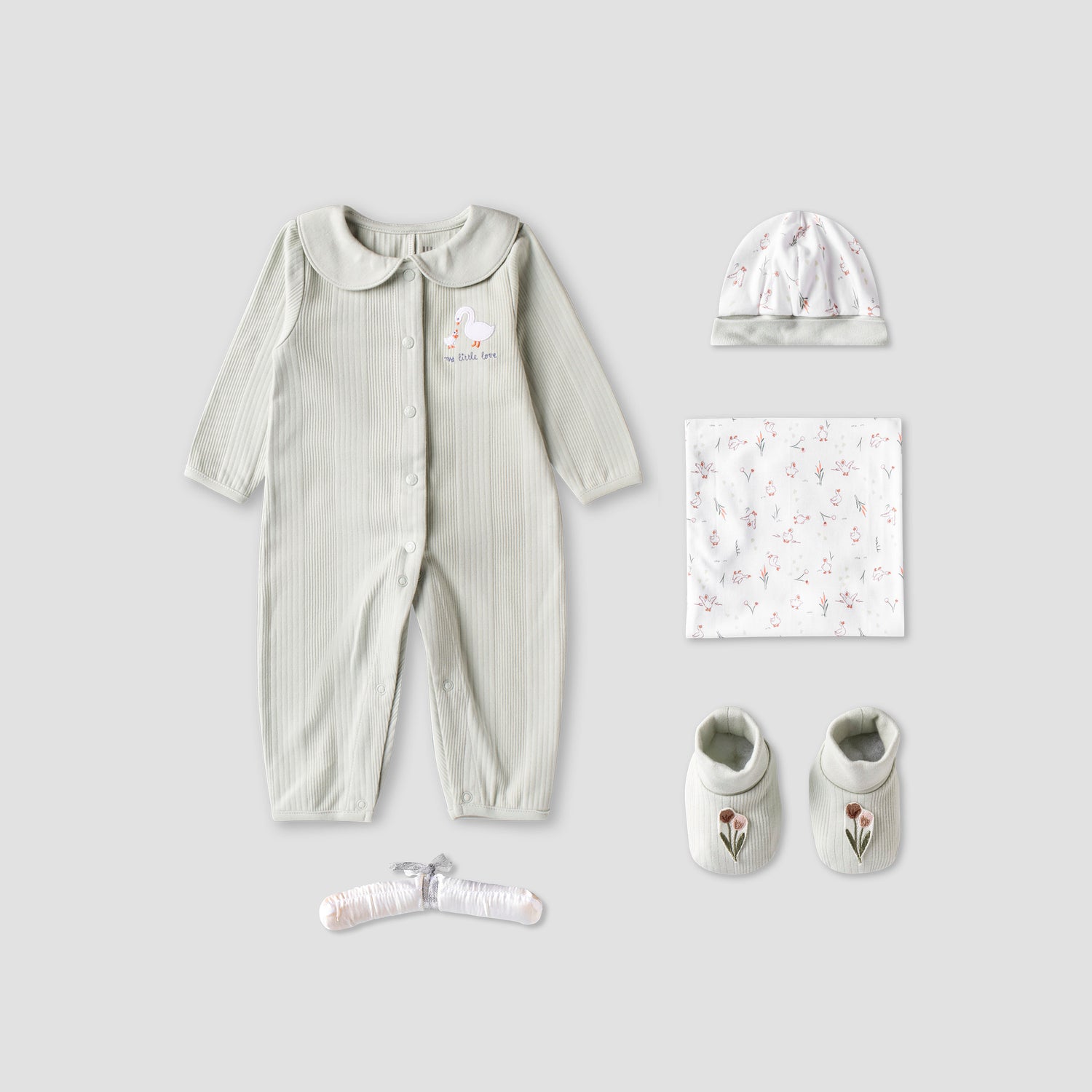 Set of 5 Juniors Clothing Gift Set with Duck Print