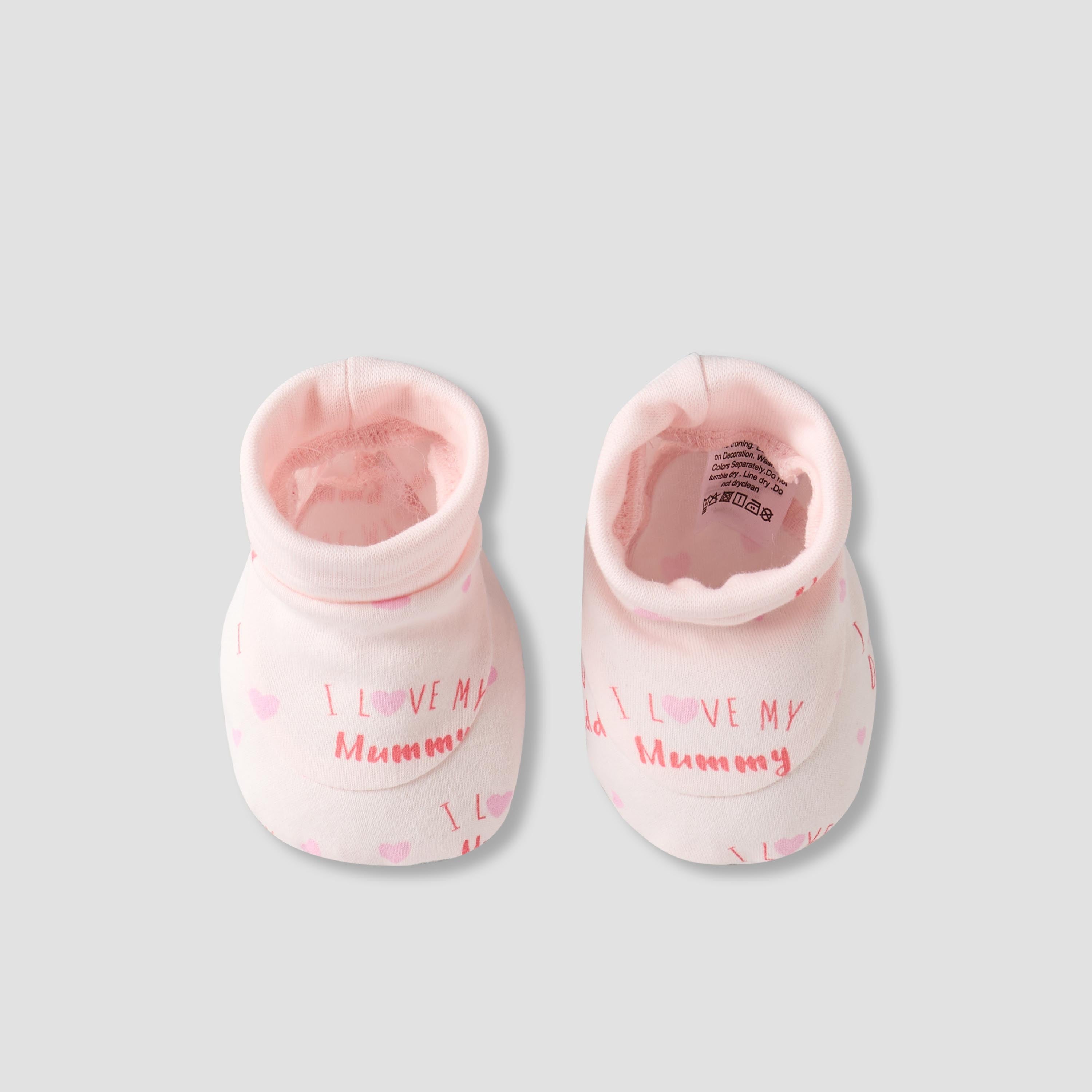 Set of 19 Juniors Clothing Gift Set with Slogan Print