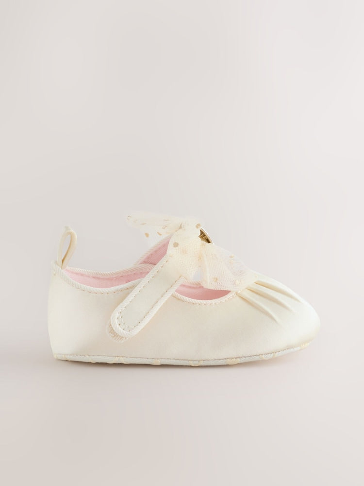 Baker by Ted Baker Padders Shoes With Bow - Size Up To 3 Months (50 - 62cm)