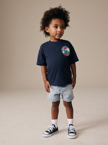 Navy Blue Trail Scene