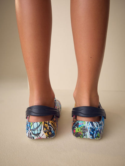 Graffiti Clogs