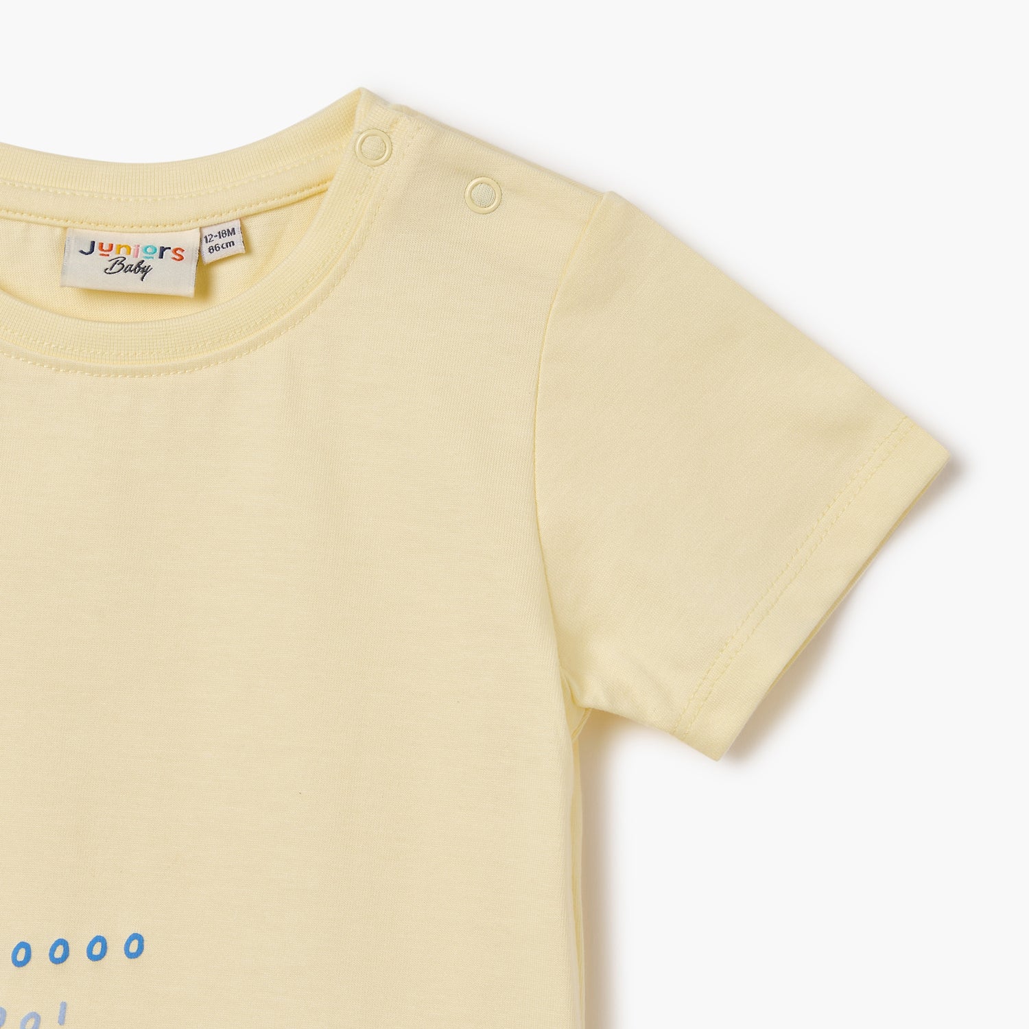 Juniors Graphic Print T-shirt with Button Closure