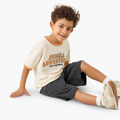 Juniors Graphic Print Crew Neck T-shirt with Short Sleeves